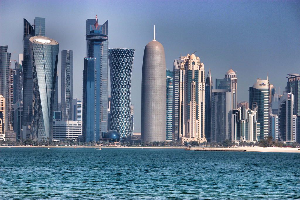 société de services informatiques au qatar